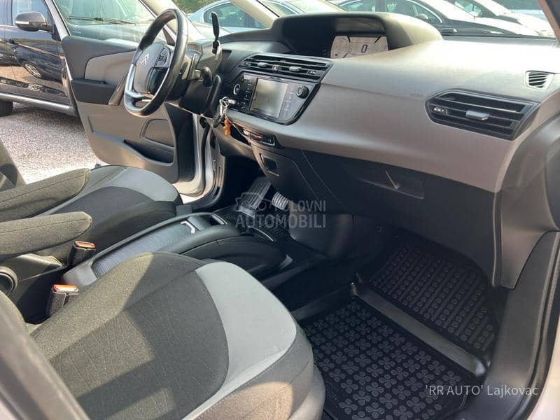 Citroen C4 Picasso 1.6 HDI   N A V I