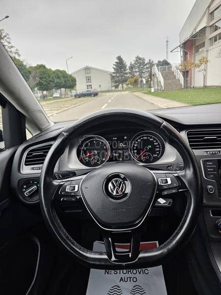 Volkswagen Golf 7 DSG / CH / T O P