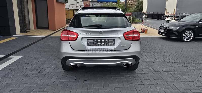 Mercedes Benz GLA 220 AMG/4M/PAN/o p i s