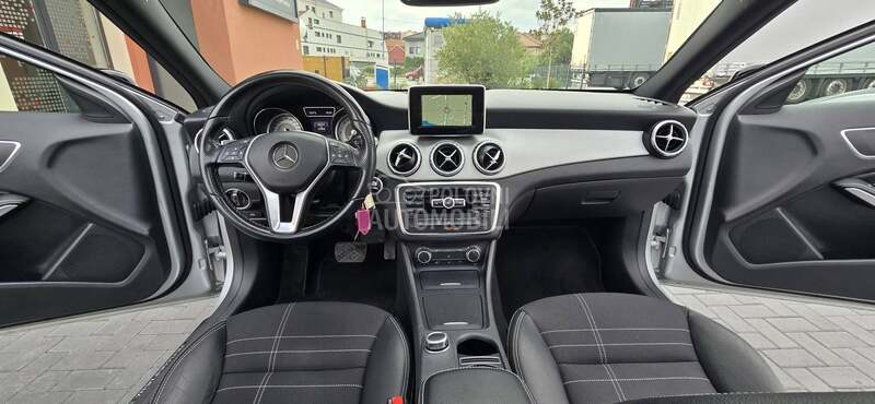 Mercedes Benz GLA 220 AMG/4M/PAN/o p i s