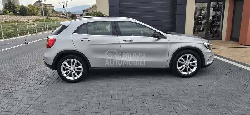 Mercedes Benz GLA 220 AMG/4M/PAN/o p i s
