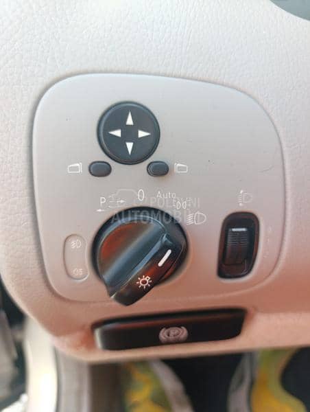 Delovi za Mercedes Benz CLK Klasa W209 2004. god.