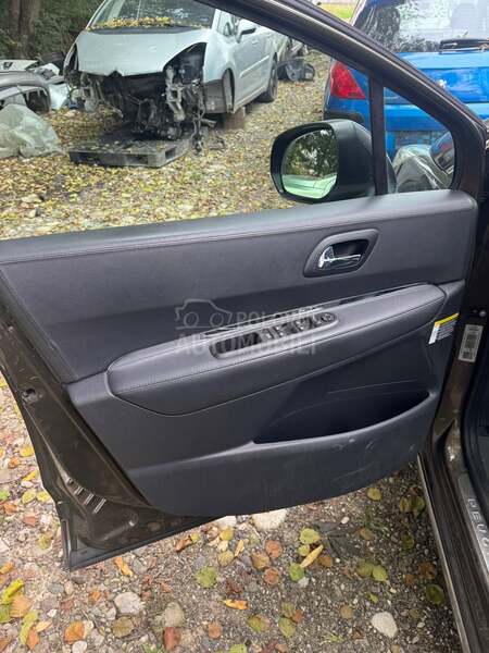 Peugeot 3008 2009. god. -  kompletan auto u delovima