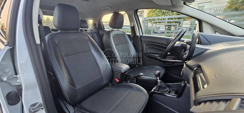 Ford EcoSport  Ford EcoSport