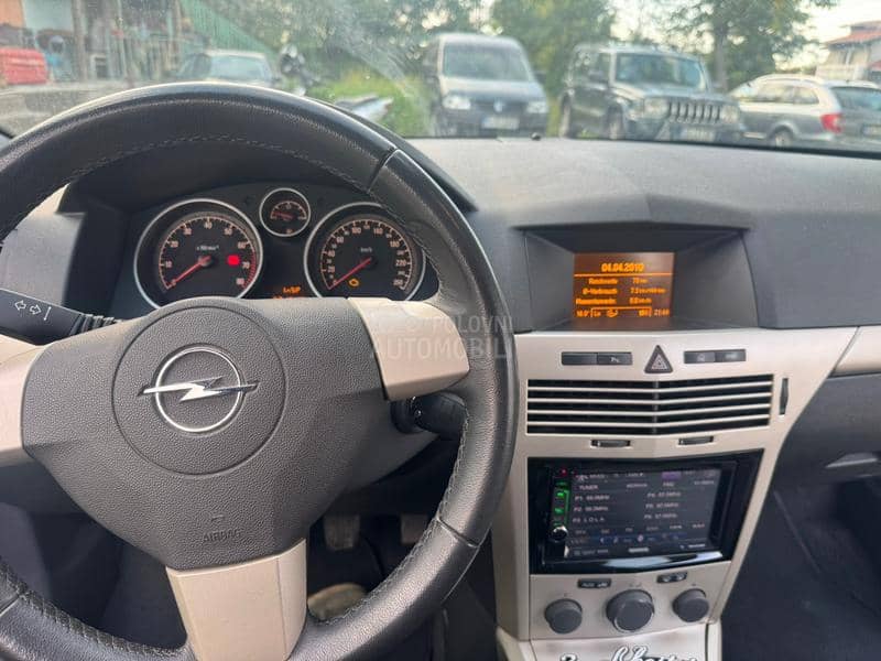 Opel Astra H 