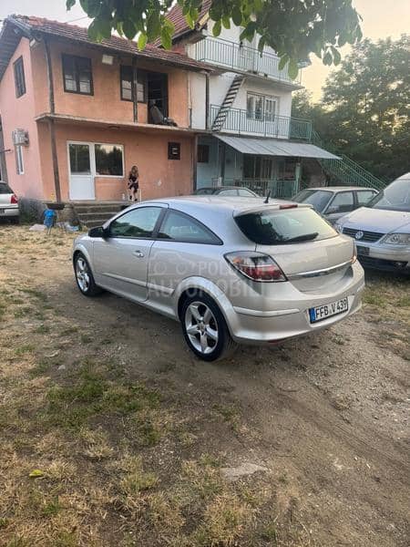 Opel Astra H 
