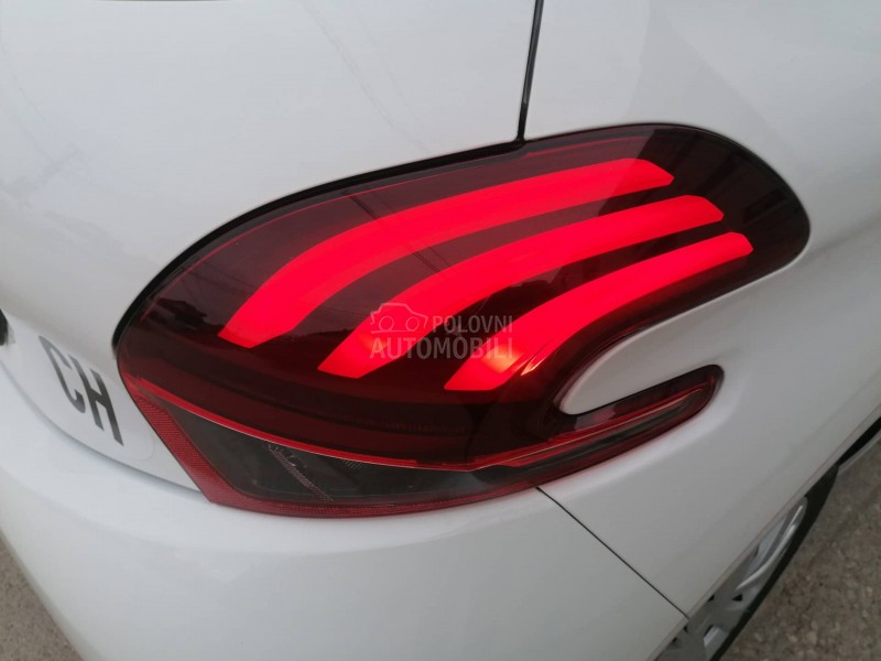 Peugeot 208 1.2i ACTIVE CH