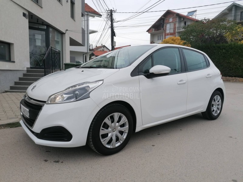 Peugeot 208 1.2i ACTIVE CH