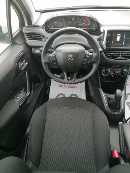 Peugeot 208 1.2i ACTIVE CH
