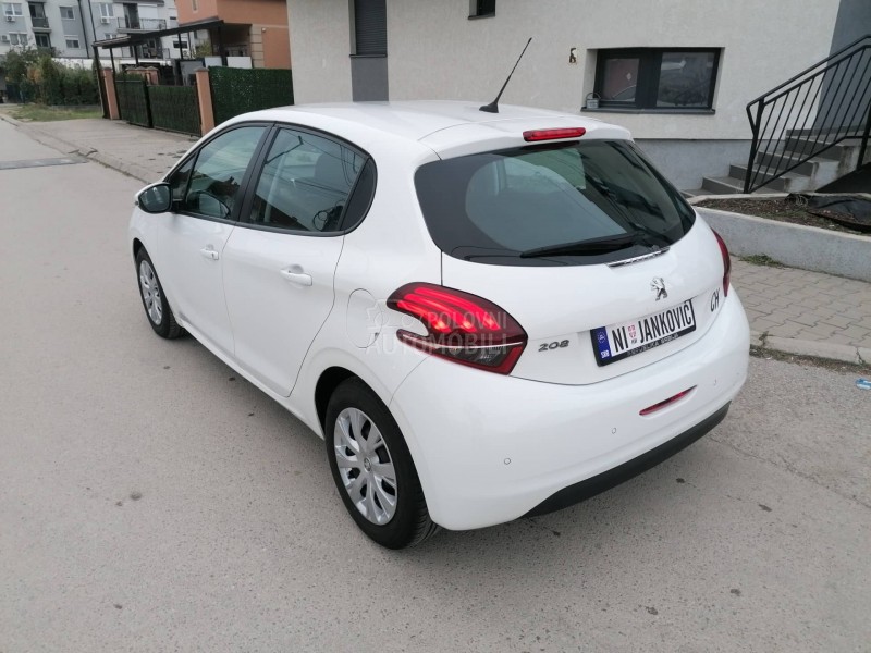 Peugeot 208 1.2i ACTIVE CH
