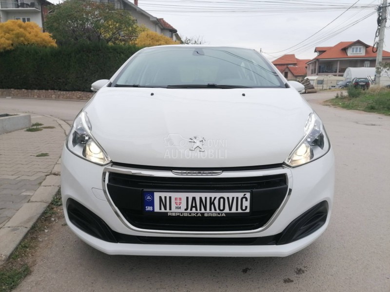 Peugeot 208 1.2i ACTIVE CH