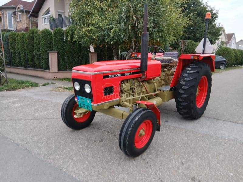 Zetor 6911
