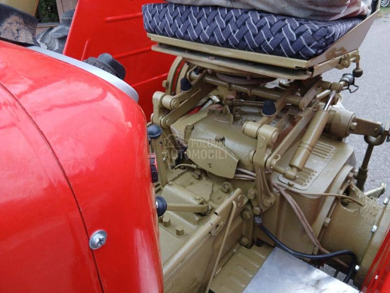 Zetor 6911