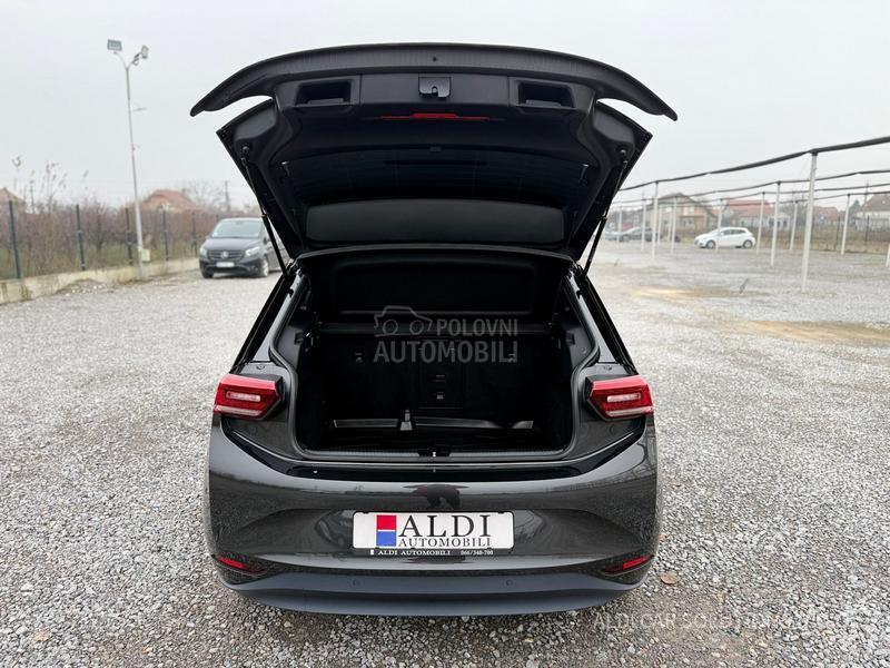 Volkswagen ID.3 Pro 1st.