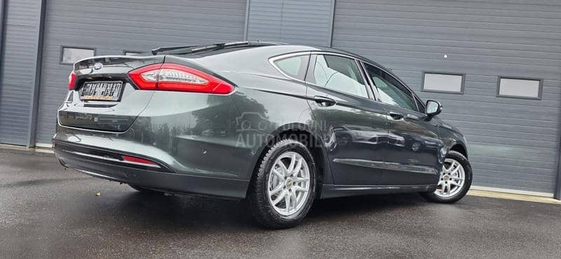 Ford Mondeo 2.0 Tdci TITANIUM Ford Mondeo 2.0 Tdci TITANIUM