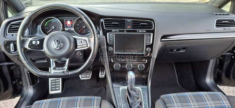 Volkswagen Golf 7 1.4 GTE DSG HYBRID