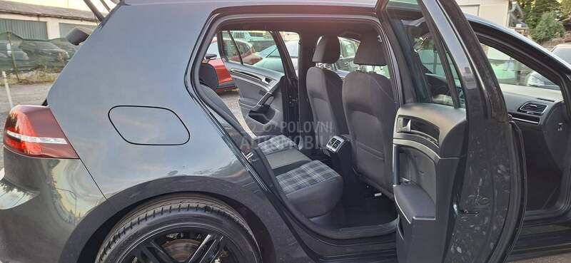 Volkswagen Golf 7 1.4 GTE DSG HYBRID