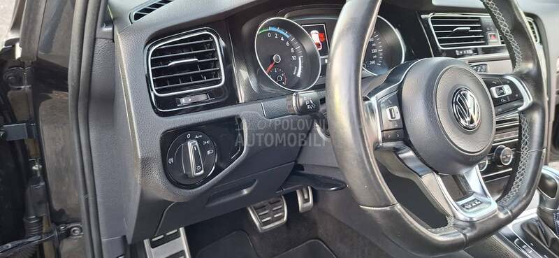 Volkswagen Golf 7 1.4 GTE DSG HYBRID