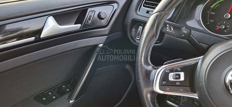 Volkswagen Golf 7 1.4 GTE DSG HYBRID