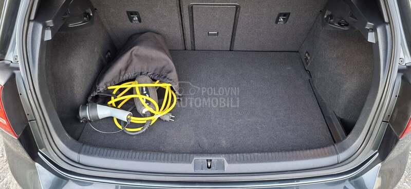 Volkswagen Golf 7 1.4 GTE DSG HYBRID