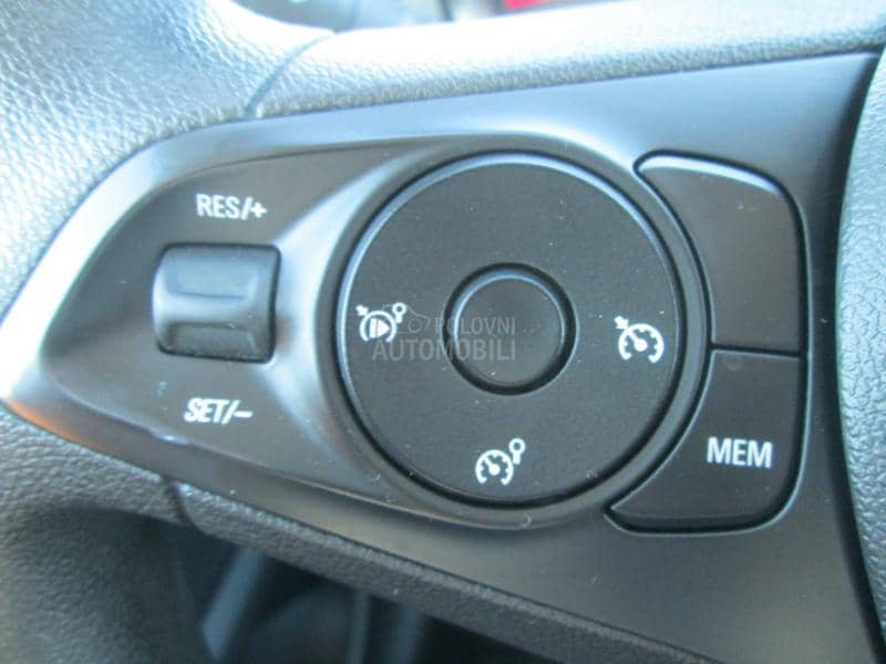 Opel Crossland X  1.2 Advance