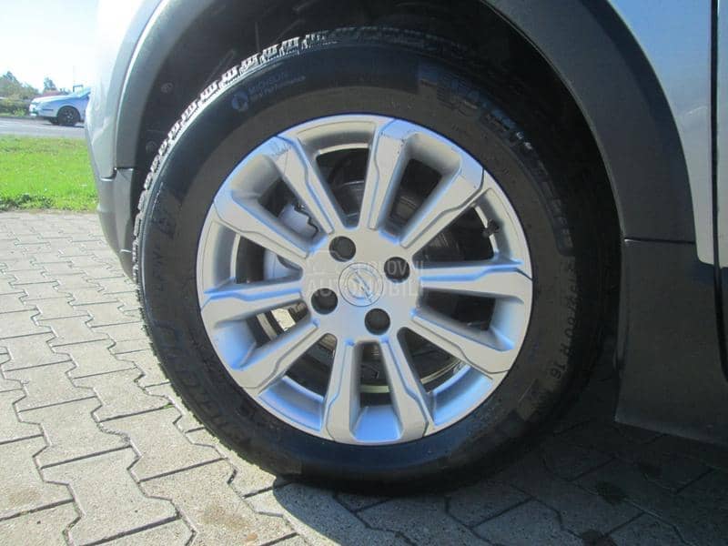 Opel Crossland X  1.2 Advance