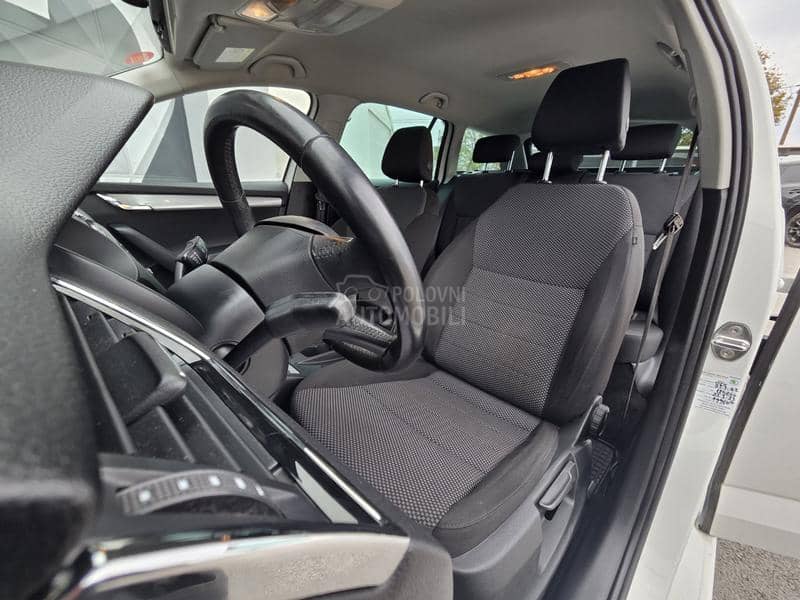 Škoda Octavia 1.6d/ 8 točkova