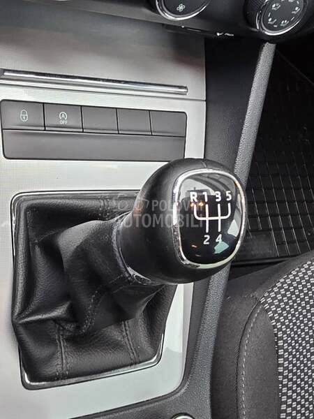 Škoda Octavia 1.6d/ 8 točkova