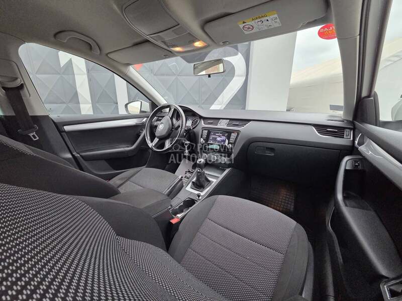 Škoda Octavia 1.6d/ 8 točkova