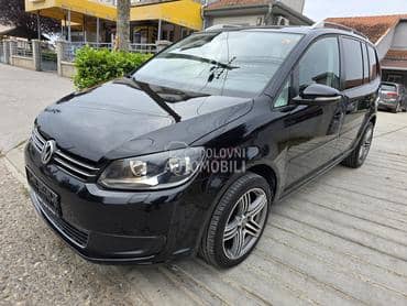 Volkswagen Touran 129 000 k m n o v
