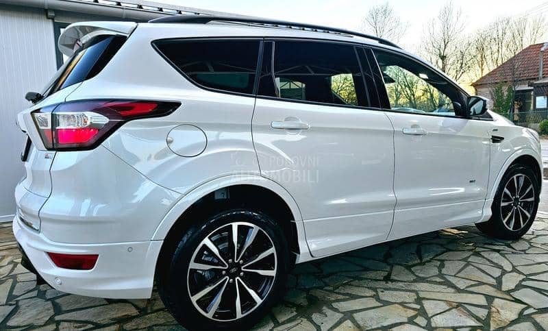 Ford Kuga 2.0D/ST-LINE/4X4/T0P