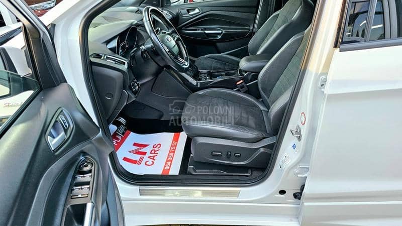 Ford Kuga 2.0D/ST-LINE/4X4/T0P