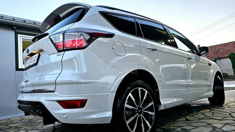 Ford Kuga 2.0D/ST-LINE/4X4/T0P