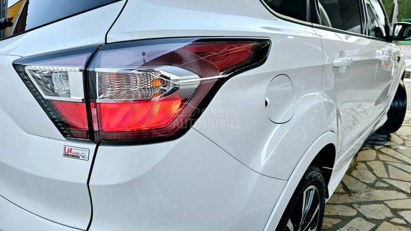 Ford Kuga 2.0D/ST-LINE/4X4/T0P