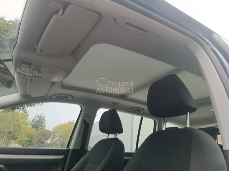 Volkswagen Touran 1.2 TSI