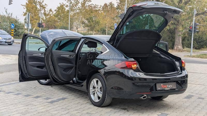 Opel Insignia 2.0CDTi /F-U-L/11