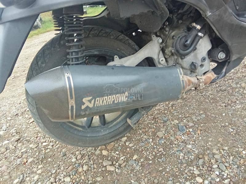 Piaggio mp 3 b kategorija