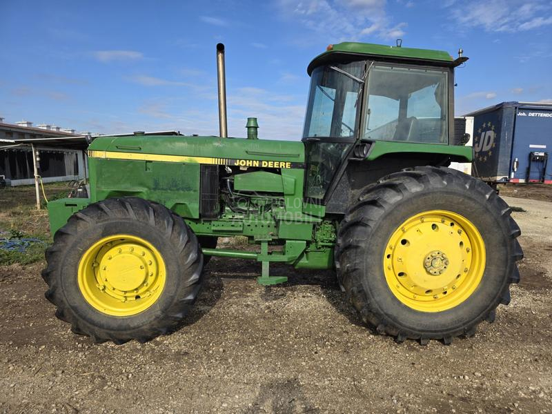 John Deere JD 4755