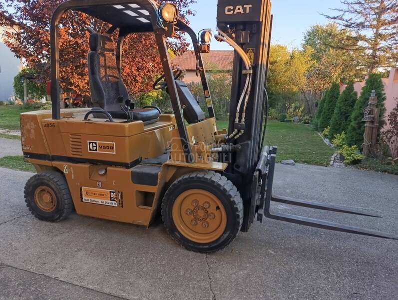 CAT Viljuškar dizel 2,5 tone