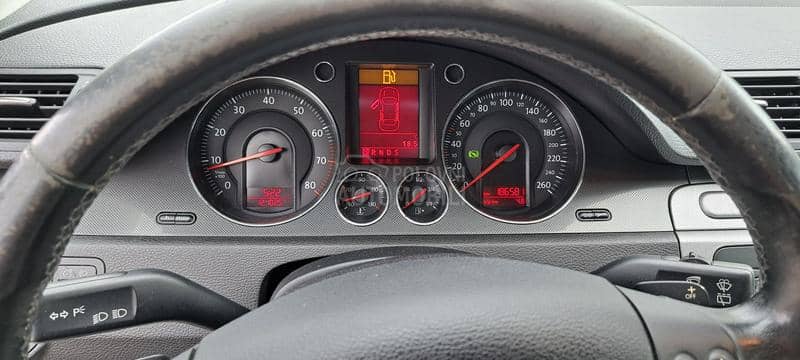 Volkswagen Passat B6  Volkswagen Passat B6
