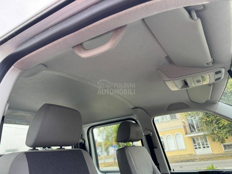 Volkswagen Transporter T5 2.5 TDI