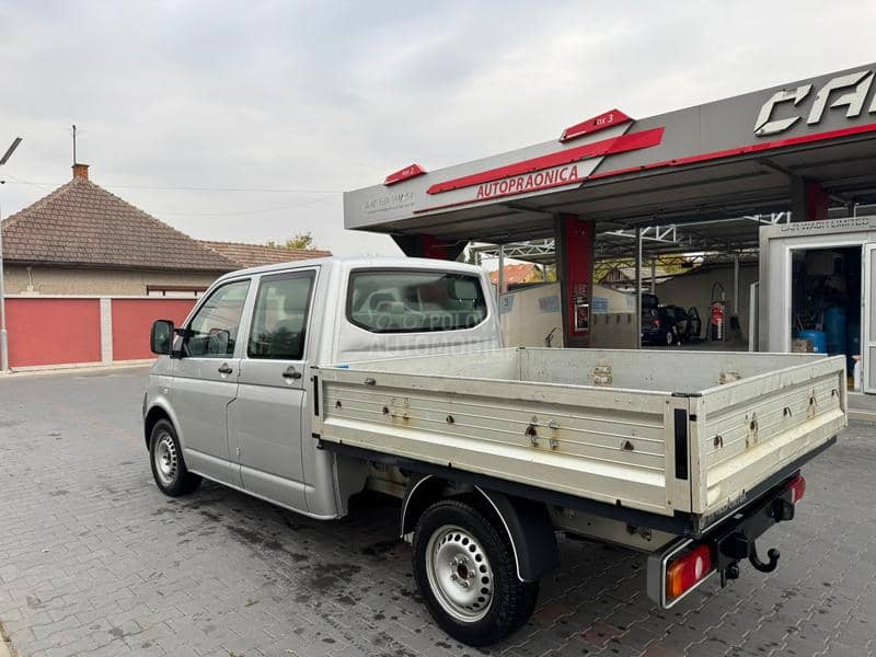Volkswagen Transporter T5 2.5 TDI