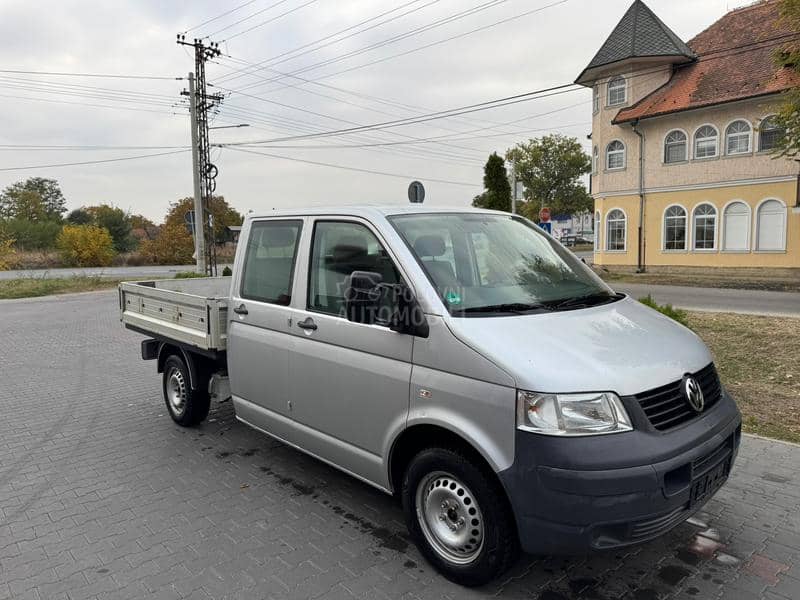 Volkswagen Transporter T5 2.5 TDI