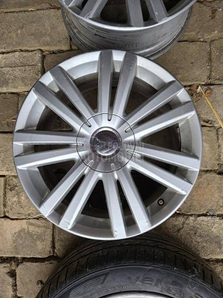 Aluminijumske felne sa 2 gume 17" 5 x 112