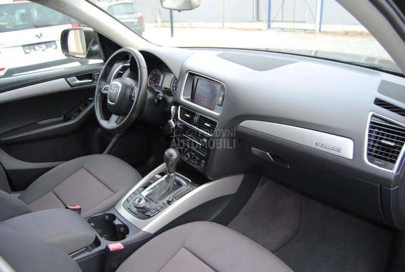 Audi Q5 2,0 TFSI AUTO. 4x4 Audi Q5 2,0 TFSI AUTO. 4x4