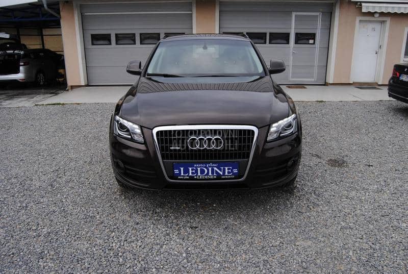 Audi Q5 2,0 TFSI AUTO. 4x4 Audi Q5 2,0 TFSI AUTO. 4x4