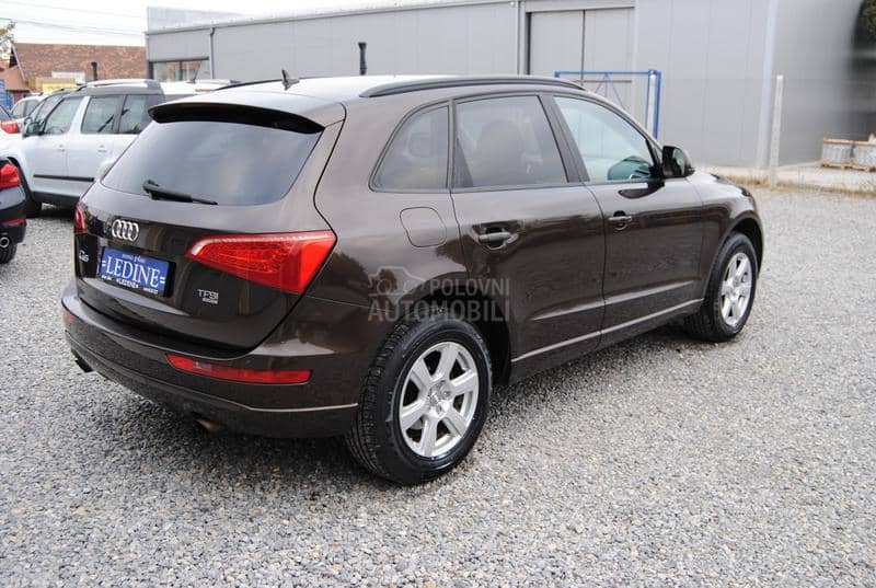 Audi Q5 2,0 TFSI AUTO. 4x4 Audi Q5 2,0 TFSI AUTO. 4x4