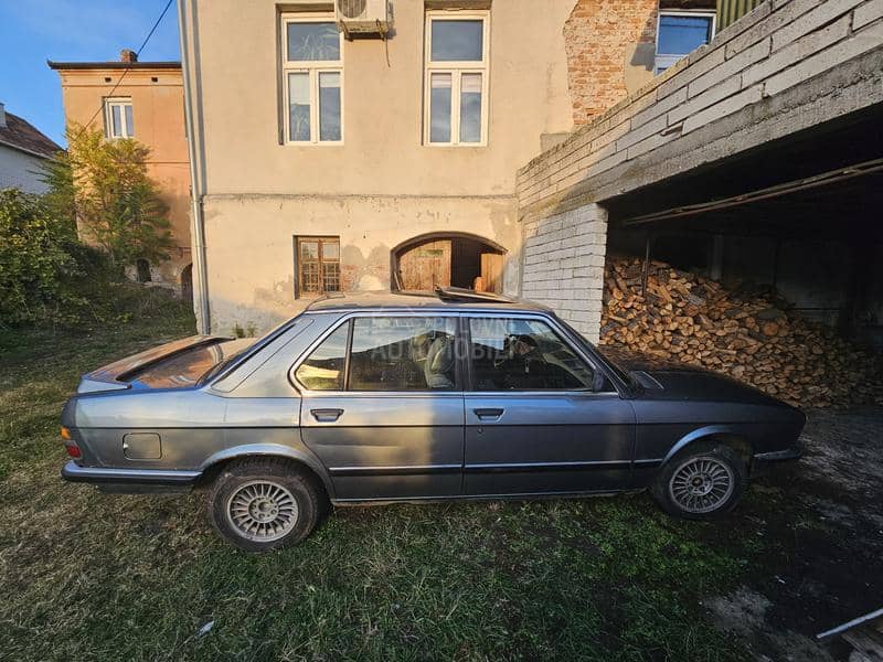 BMW 520 525e