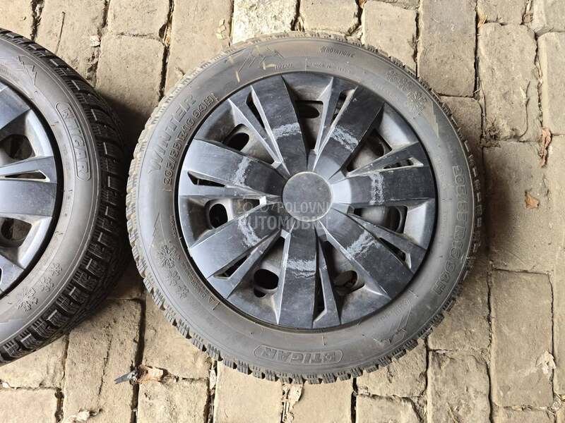 Čelične felne sa zimskim gumama 16" 5 x 112