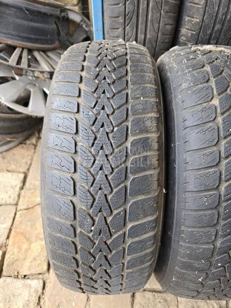 Aluminijumske felne Dezent sa ms gumama 15" 5 x 112